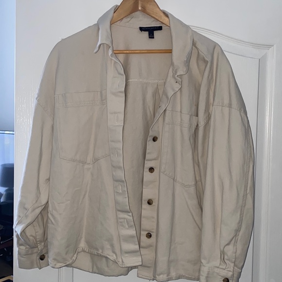 Banana Republic Twill Pocket Shirt - Picture 2 of 5